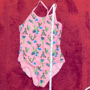 Old navy girls cactus pink large one piece bathing suit